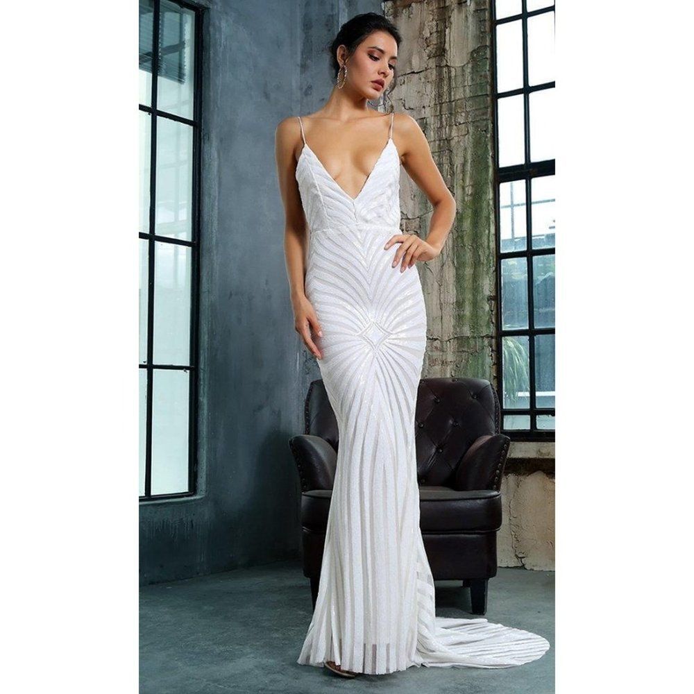 White Sequin Geometric Sleeveless Spaghetti Strap V Neck Backless Maxi Dress NWT